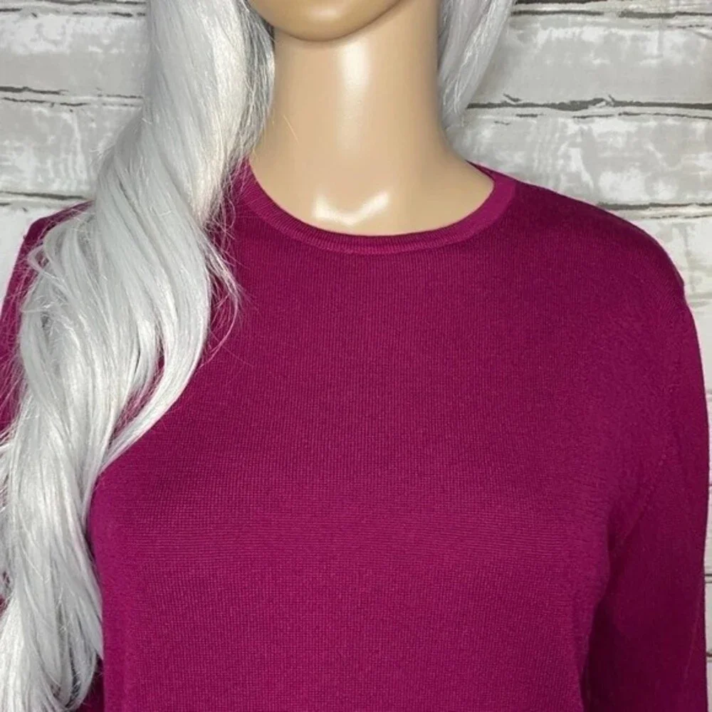 Henri Bendel Vintage Pink Merino Crew Neck Sweater Size Small - Picture 2 of 8
